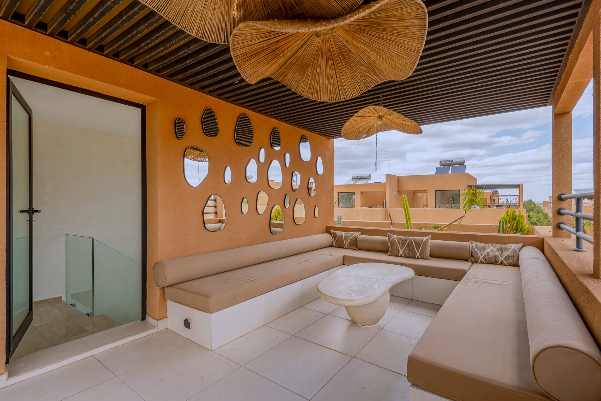 Rooftop panoramique vue Atlas Marrakech — Villa Camélia